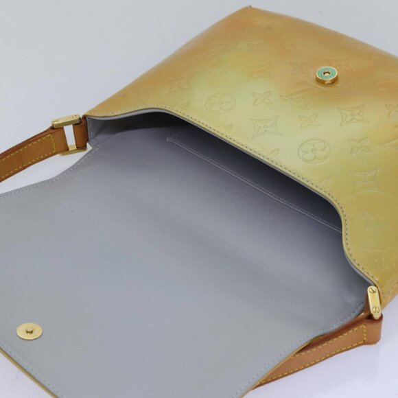 LOUIS VUITTON Monogram Vernis Thompson Street Bag Gris - Picture 9 of 15